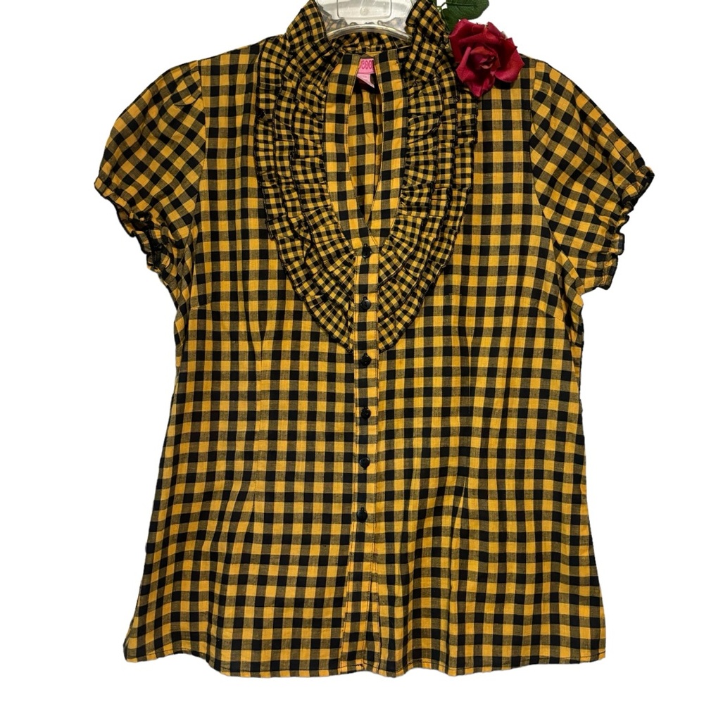 She’s Cool 1X Cotton Checkered Top Ruffles Short sleeve Black Gold/Yellow EUC